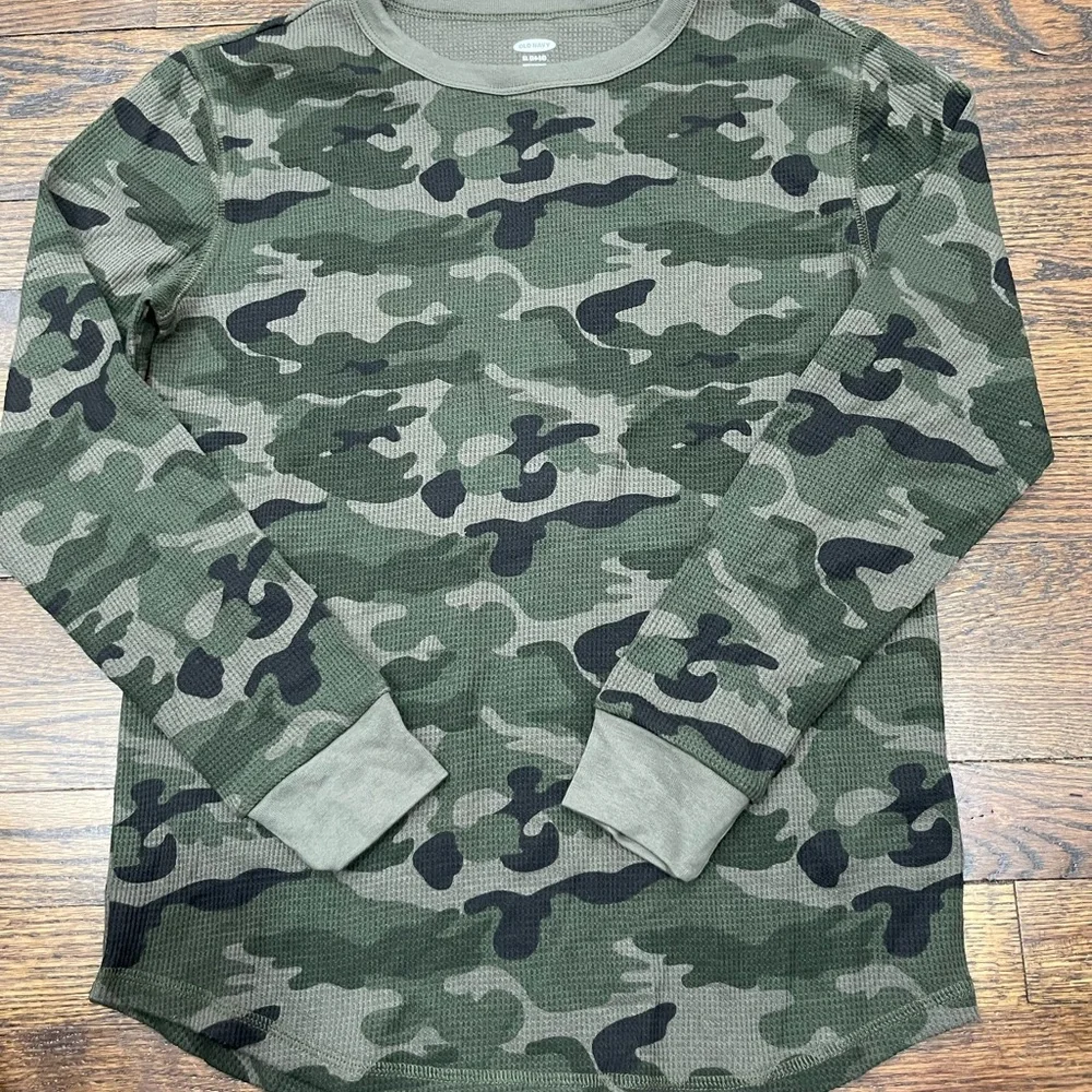 Old Navy Green Camouflage Crewneck